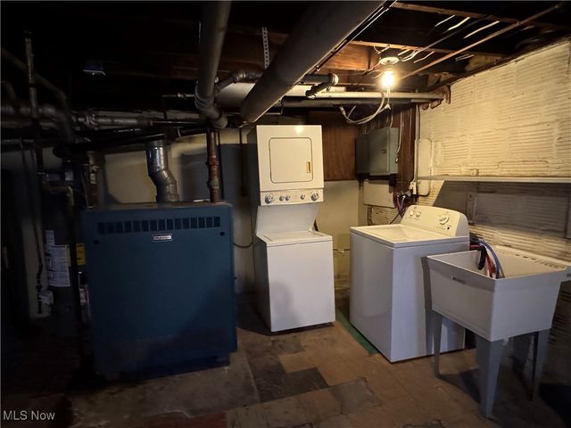 2468 11th Street, Cuyahoga Falls, OH 44221