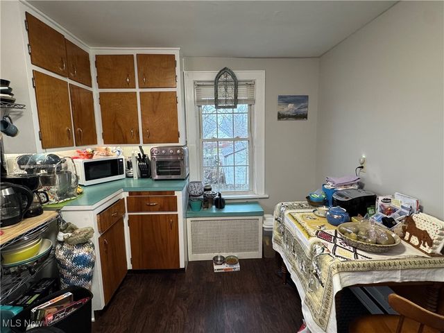 2468 11th Street, Cuyahoga Falls, OH 44221