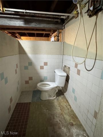 2468 11th Street, Cuyahoga Falls, OH 44221