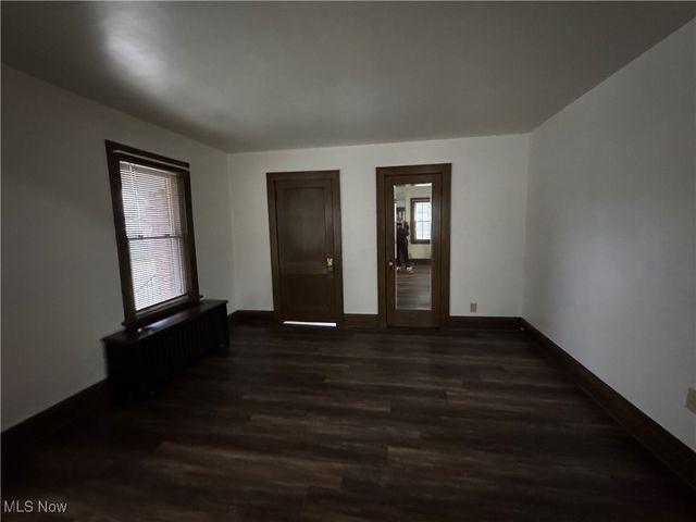 2468 11th Street, Cuyahoga Falls, OH 44221