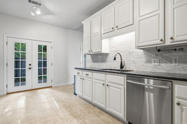 600 Pakis St Apt 19, Hot Springs, AR 71913