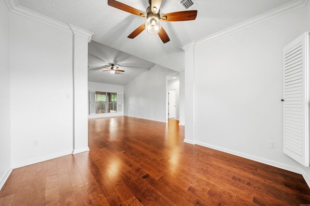 600 Pakis St Apt 19, Hot Springs, AR 71913