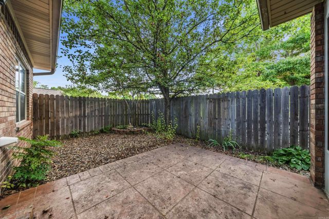 600 Pakis St Apt 19, Hot Springs, AR 71913