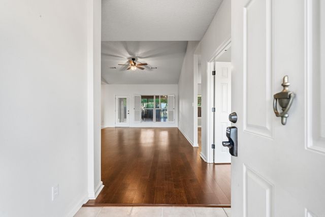 600 Pakis St Apt 19, Hot Springs, AR 71913