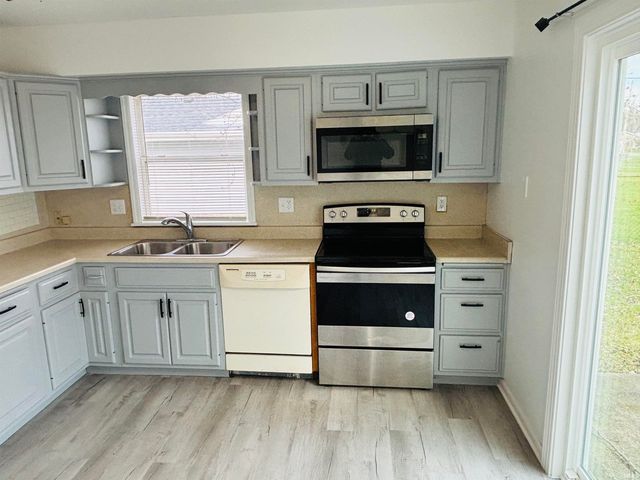 6537 Arnel Avenue, Fort Wayne, IN 46835