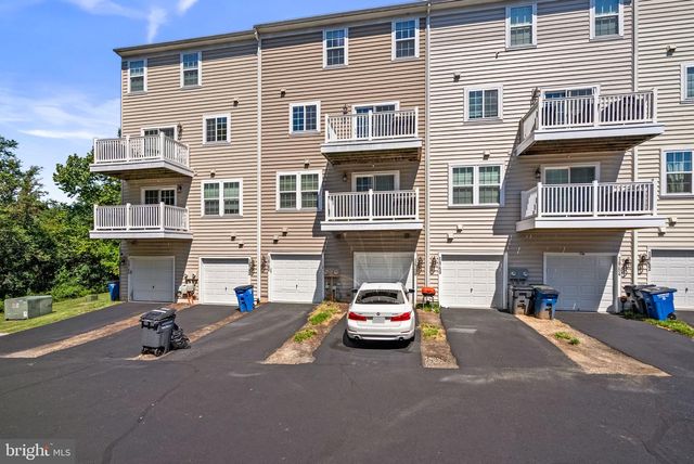 14760 MASON CREEK CIR, Woodbridge, VA 22191
