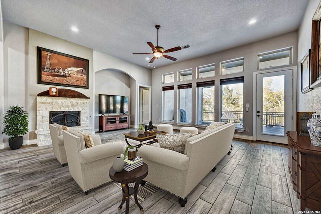 1207 Acquedotto, New Braunfels, TX 78132