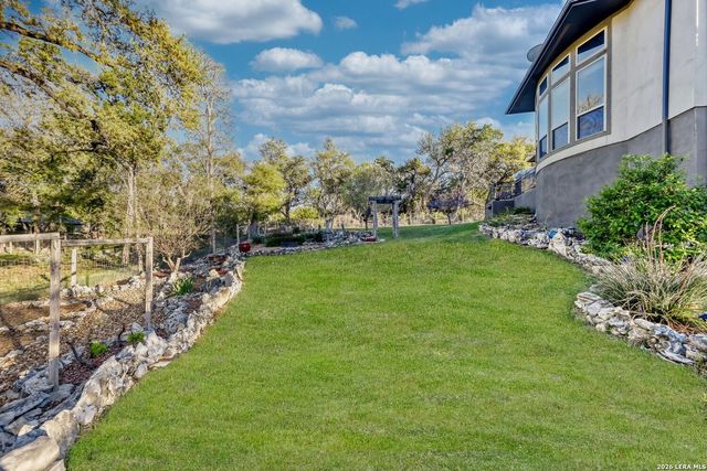 1207 Acquedotto, New Braunfels, TX 78132