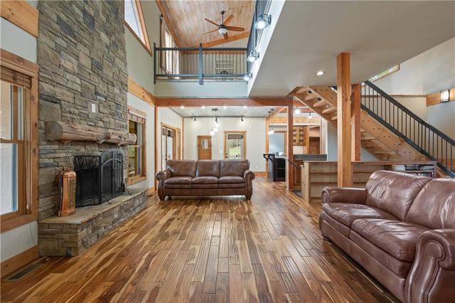 142 Holland Dam Drive, Maysville, GA 30558