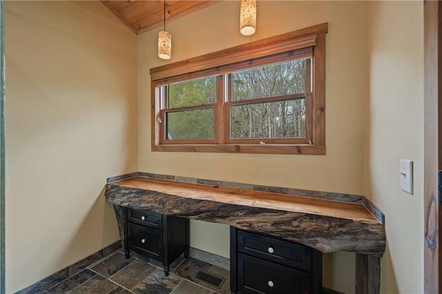 142 Holland Dam Drive, Maysville, GA 30558