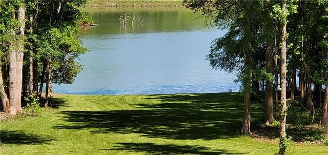 142 Holland Dam Drive, Maysville, GA 30558