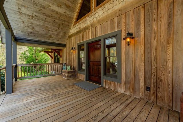 142 Holland Dam Drive, Maysville, GA 30558