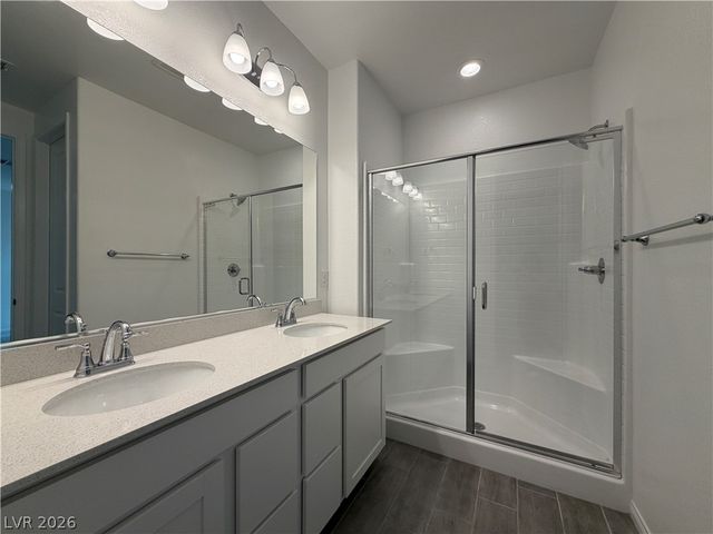 75 Corzine Cliffs Court, Las Vegas, NV 89183