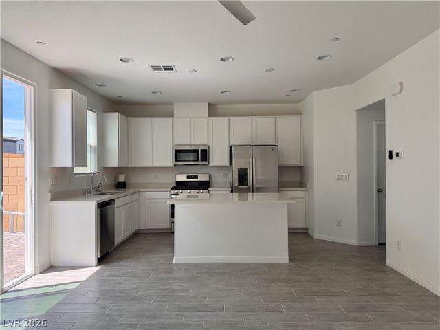 75 Corzine Cliffs Court, Las Vegas, NV 89183