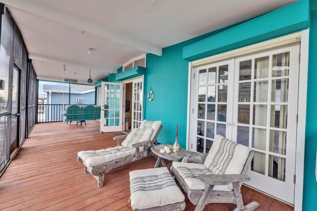 16703 Curlew Road Road, Jamaica Beach, TX 77554