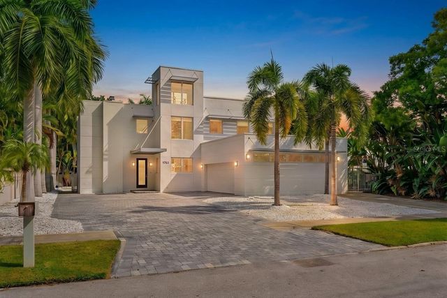 1751 HAWTHORNE STREET, Sarasota, FL 34239