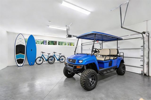 1751 HAWTHORNE STREET, Sarasota, FL 34239
