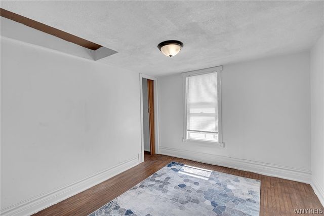 749 19th Street, Niagara Falls, NY 14301