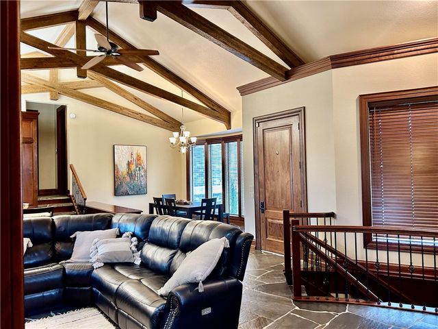 12 Live Oak Lane, Russellville, AR 72801