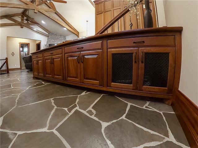 12 Live Oak Lane, Russellville, AR 72801