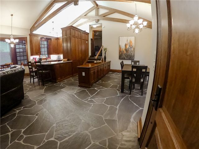 12 Live Oak Lane, Russellville, AR 72801