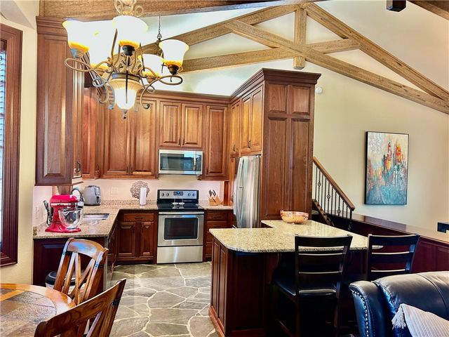 12 Live Oak Lane, Russellville, AR 72801