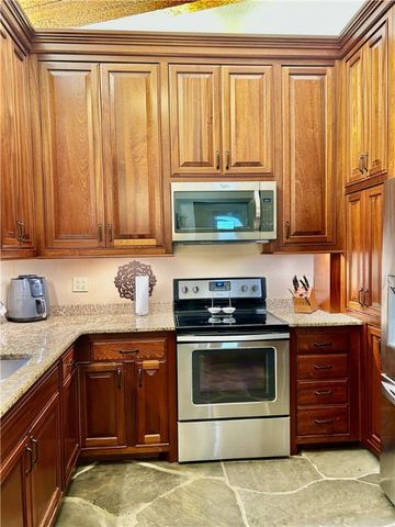 12 Live Oak Lane, Russellville, AR 72801