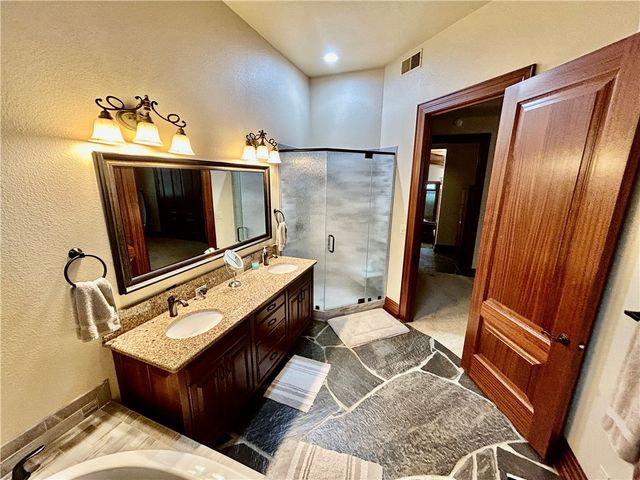 12 Live Oak Lane, Russellville, AR 72801