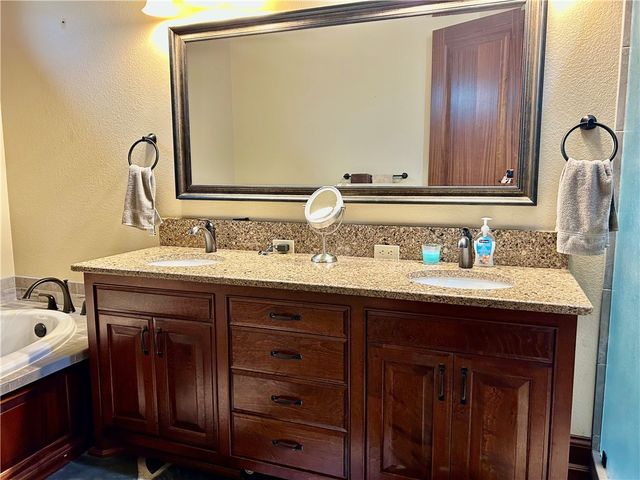 12 Live Oak Lane, Russellville, AR 72801