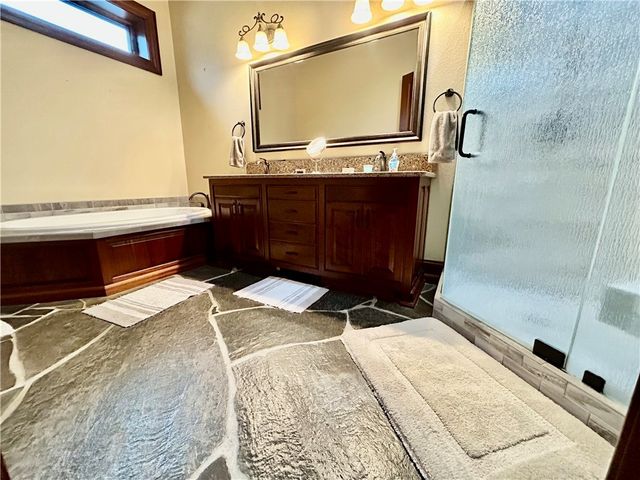 12 Live Oak Lane, Russellville, AR 72801