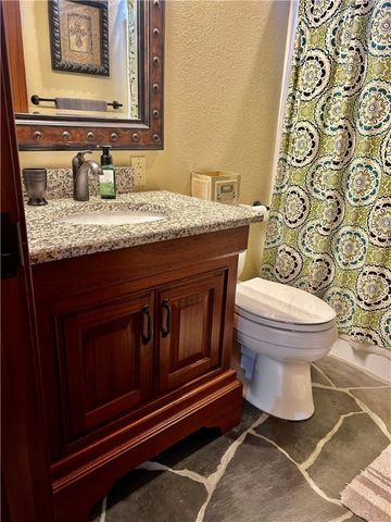 12 Live Oak Lane, Russellville, AR 72801