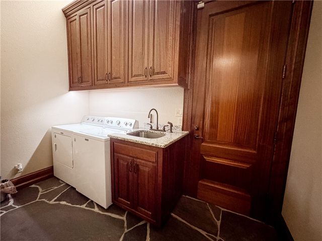 12 Live Oak Lane, Russellville, AR 72801