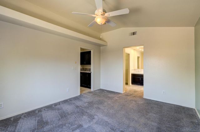 1955 Backowski Avenue, Clovis, CA 93611