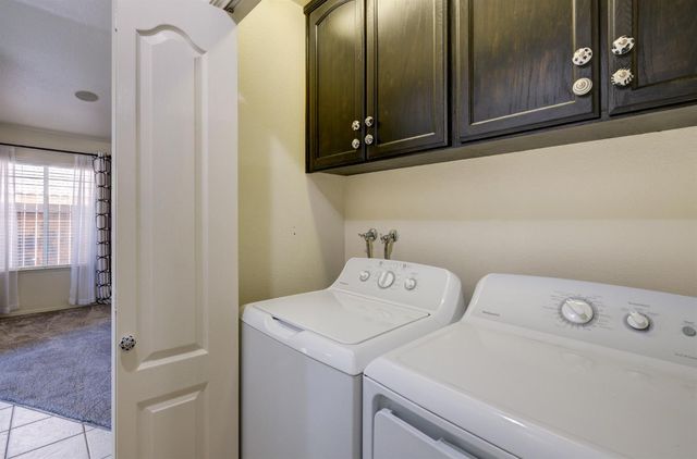 1955 Backowski Avenue, Clovis, CA 93611