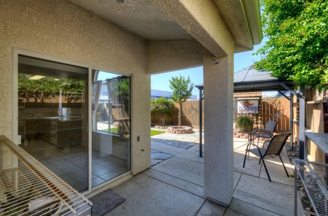 1955 Backowski Avenue, Clovis, CA 93611