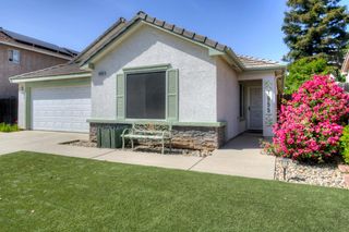 1955 Backowski Avenue, Clovis, CA 93611