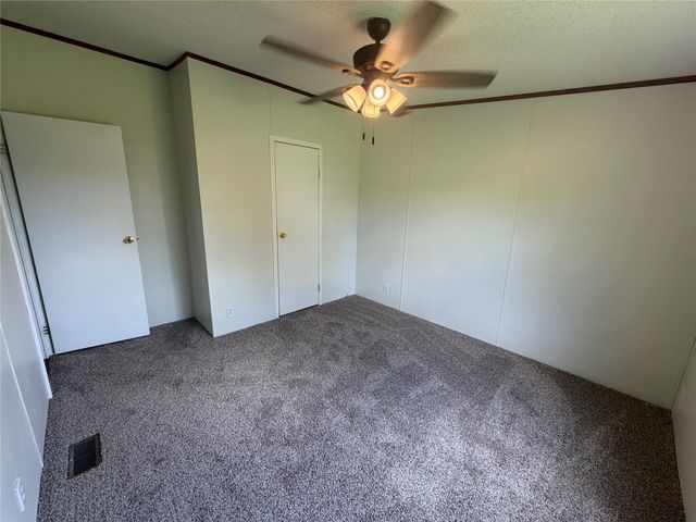 104 Hill Top Court, Springtown, TX 76082