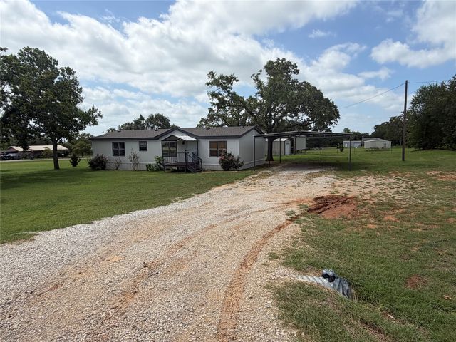 104 Hill Top Court, Springtown, TX 76082