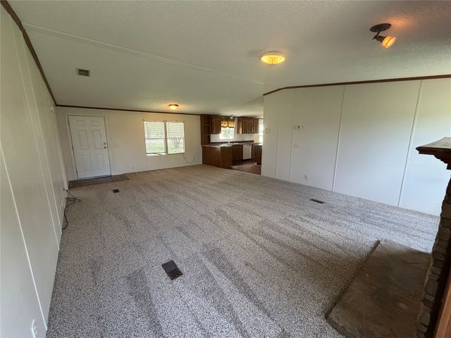 104 Hill Top Court, Springtown, TX 76082