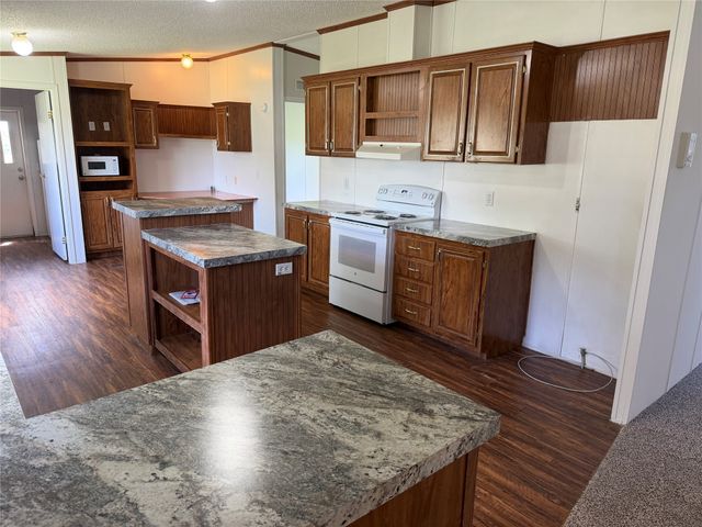 104 Hill Top Court, Springtown, TX 76082