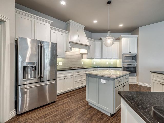 1800 NW 198th Street, Edmond, OK 73012