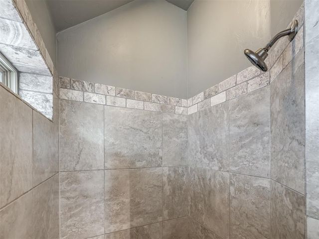 1800 NW 198th Street, Edmond, OK 73012