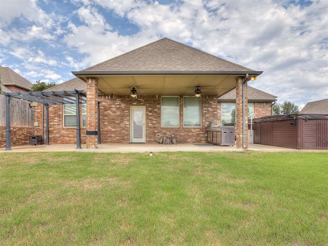 1800 NW 198th Street, Edmond, OK 73012