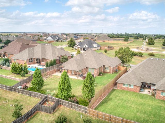 1800 NW 198th Street, Edmond, OK 73012