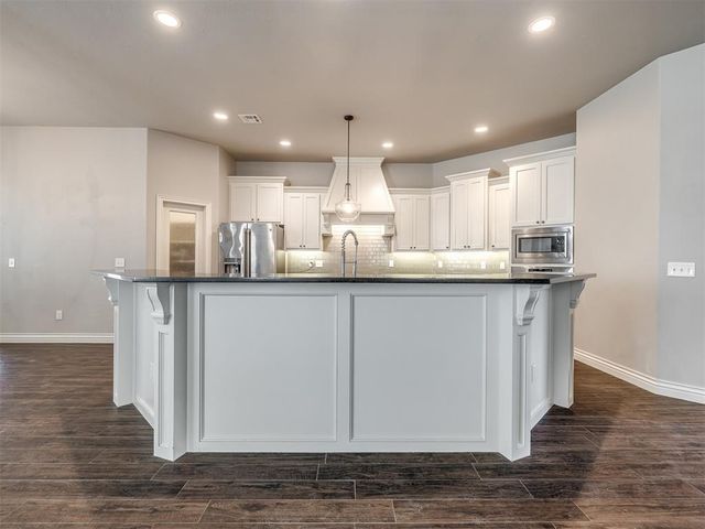 1800 NW 198th Street, Edmond, OK 73012