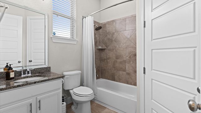 303 CANYON VIEW RUN, San Antonio, TX 78258