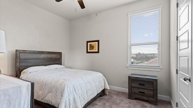 303 CANYON VIEW RUN, San Antonio, TX 78258