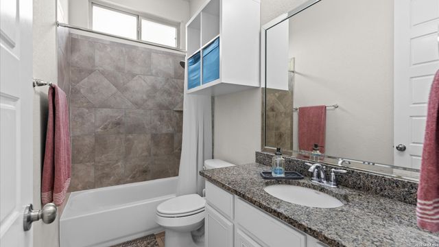 303 CANYON VIEW RUN, San Antonio, TX 78258