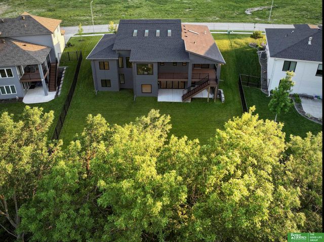 5815 N 208th Street, Elkhorn, NE 68022