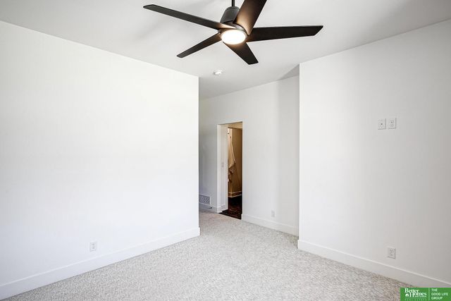 5815 N 208th Street, Elkhorn, NE 68022